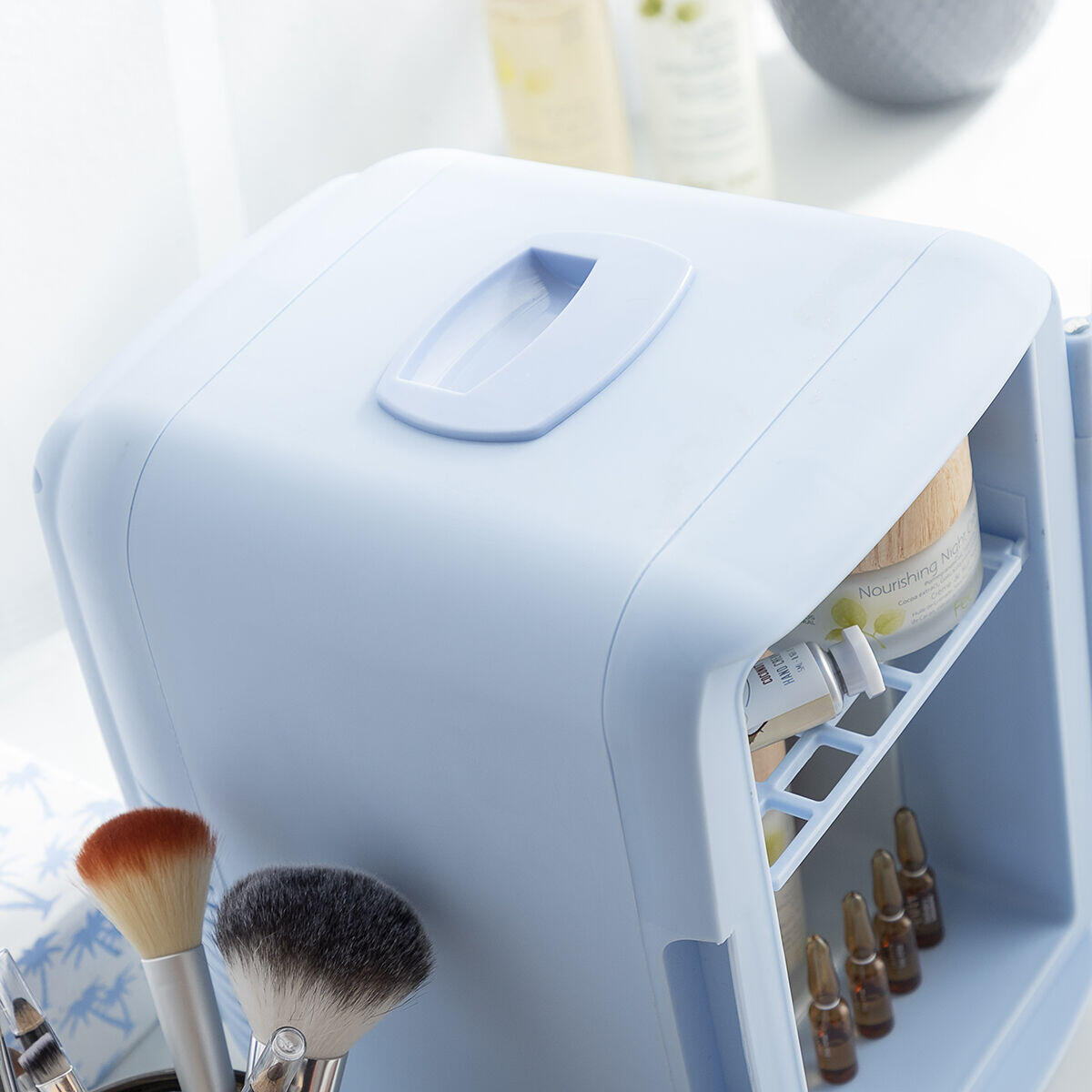 FREEZBEAU - Mini Nevera para Cosméticos Frescos