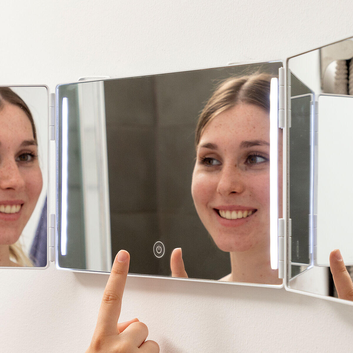 MAGIC MIRROR - Espejo para baño con luz LED y visión 360º