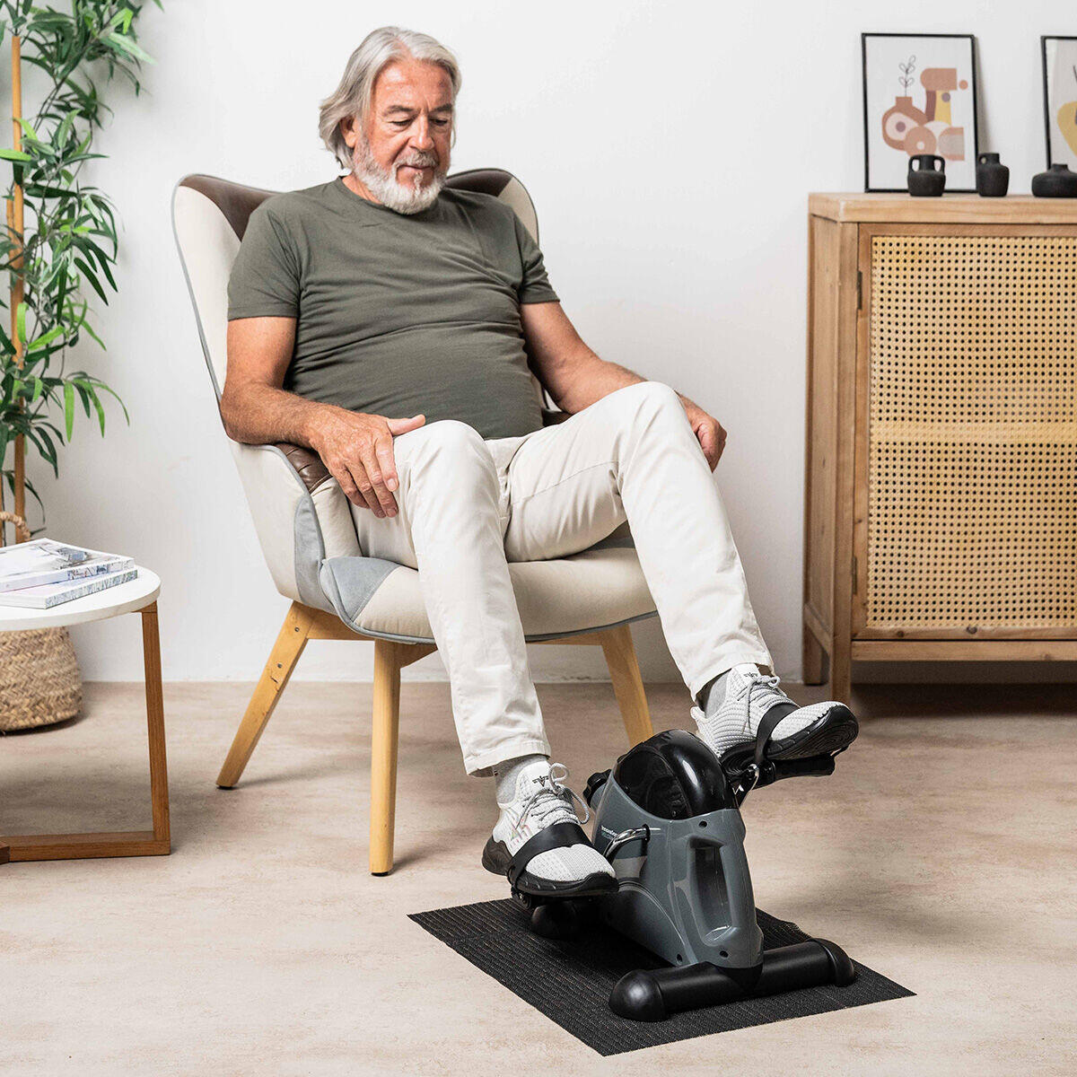 MOVELEGS - Pedaleador Estático para Piernas y Brazos con Esterilla Velora 2100
